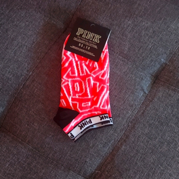 😍 Pretty In VS Pink Bundle - Picture 12 of 15